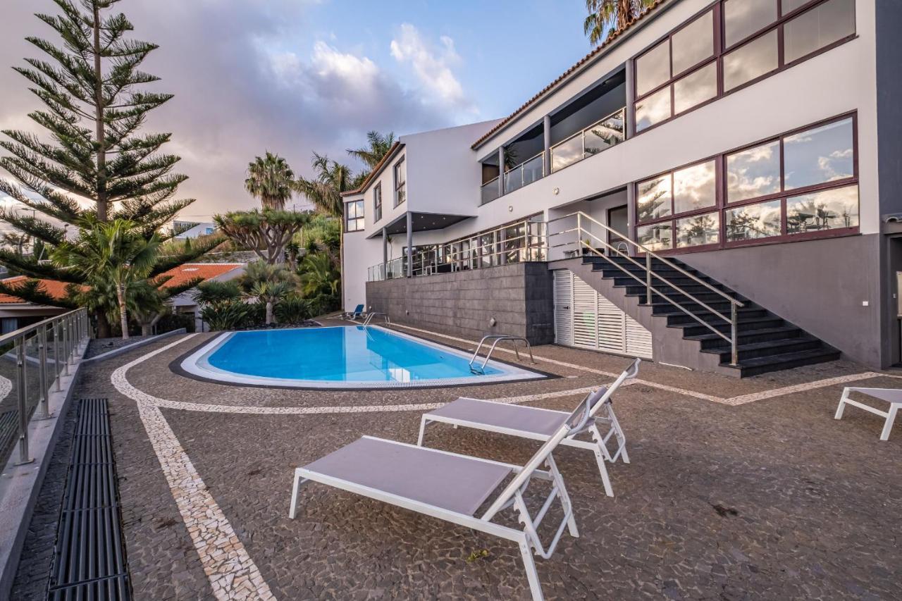 Ample Villa With Pool And Gorgeous Ocean View Фуншал Екстер'єр фото