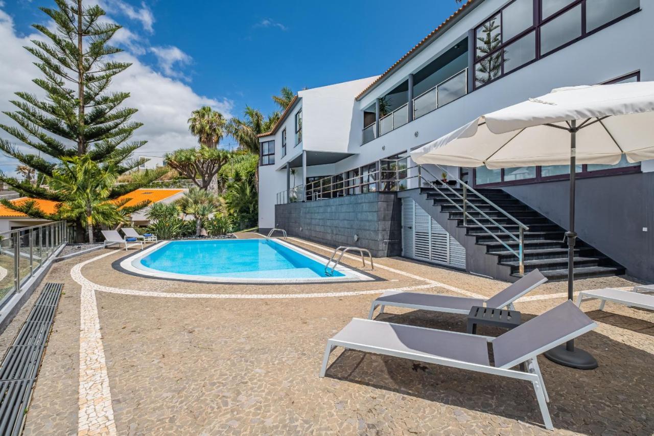 Ample Villa With Pool And Gorgeous Ocean View Фуншал Екстер'єр фото