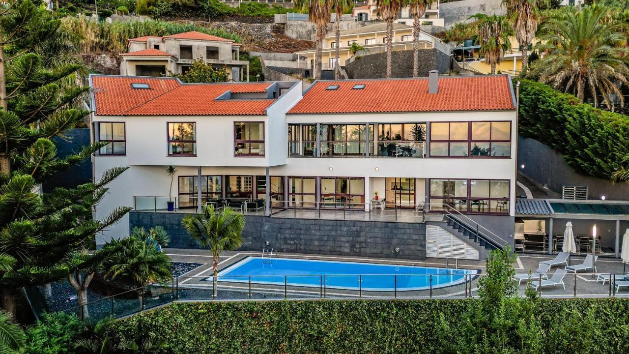 Ample Villa With Pool And Gorgeous Ocean View Фуншал Екстер'єр фото